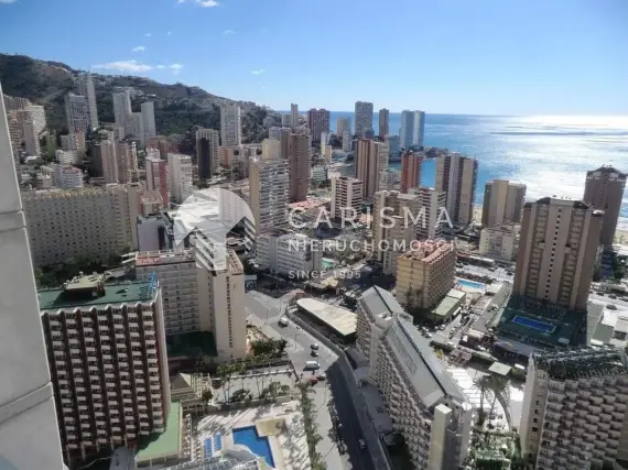 (5) Dwupoziomowy penthouse z widokiem na morze w Benidorm
