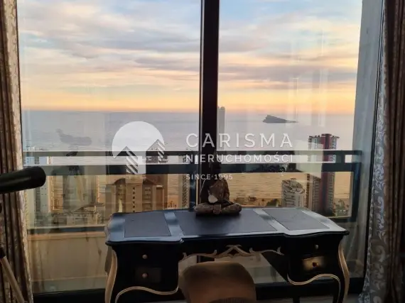 (7) Dwupoziomowy penthouse z widokiem na morze w Benidorm