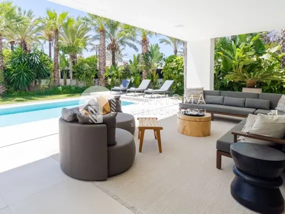 (18) Dom przy plaży w Marbesa, Marbella, Costa del Sol