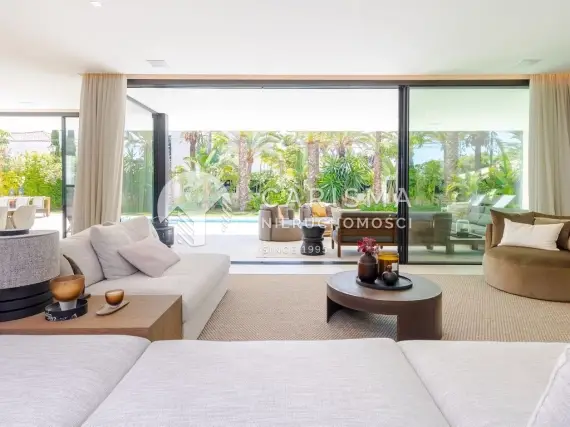 (20) Dom przy plaży w Marbesa, Marbella, Costa del Sol
