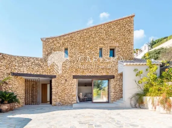 (4) Luksusowa willa w stylu Ibiza w Moraira, Costa Blanca