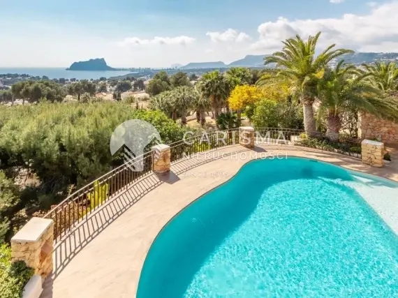 (38) Luksusowa willa w stylu Ibiza w Moraira, Costa Blanca