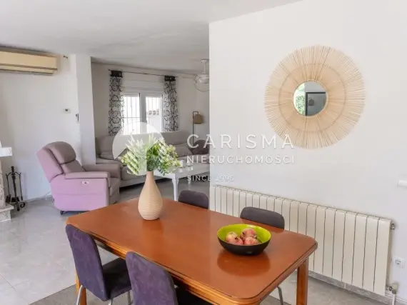 (12) Willa z 7-ma sypialniami, w cichej okolicy, La Nucia, Costa Blanca