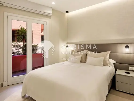 (8) Luksusowy, parterowy apartament w pierwszej linii brzegowej, Estepona, Costa del Sol