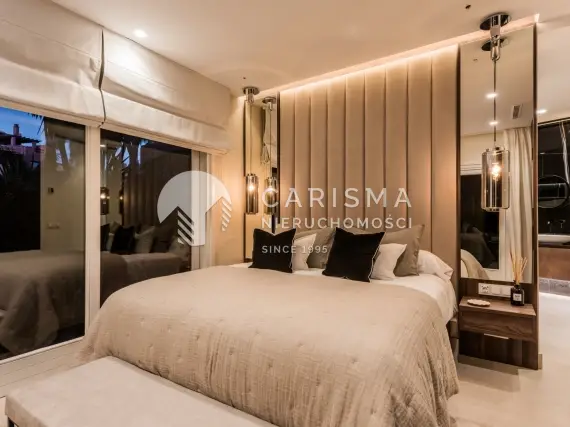 (33) Luksusowy, parterowy apartament w pierwszej linii brzegowej, Estepona, Costa del Sol