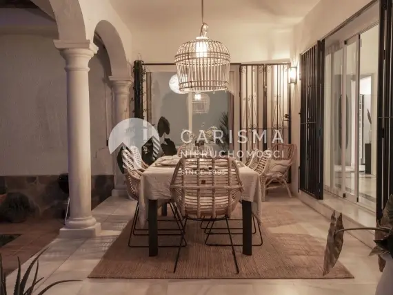 (37) Willa w bardzo dobrej lokalizacji, New Golden Mile, Costa del Sol