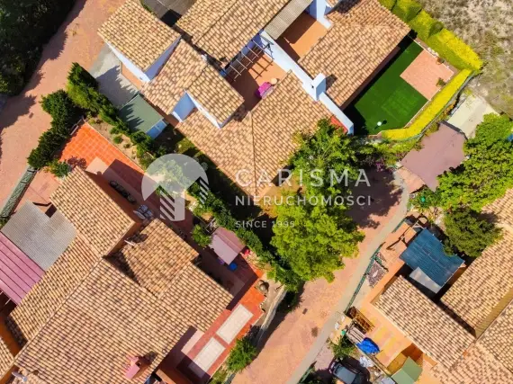 (13) Ładny bliźniak w kompleksie z basenem, Polop, Costa Blanca