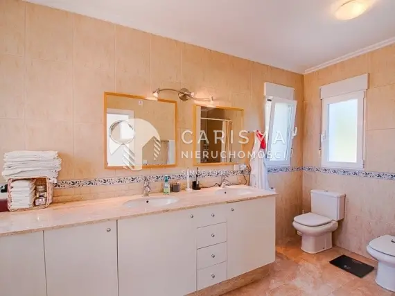 (27) Ponadczasowa willa w Sol Park, blisko centrum Moraira, Costa Blanca