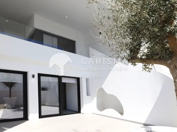 (4) Nowe i nowoczesne apartamenty oraz wille w Guardamar