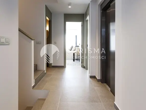 (16) Nowe i nowoczesne apartamenty oraz wille w Guardamar