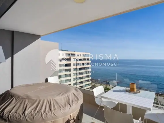 Apartament z frontalnym widokiem na morze w Punta Prima 2