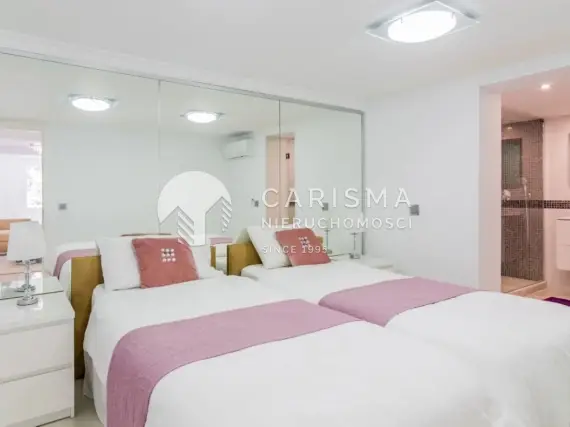 (33) Luksusowa i elegancka willa z fantastycznym widokiem na morze, Elviria, Marbella