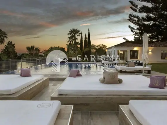 (48) Luksusowa i elegancka willa z fantastycznym widokiem na morze, Elviria, Marbella