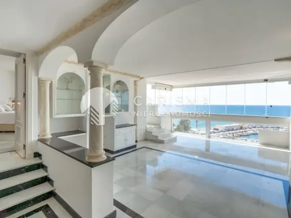 (3) Luksusowy apartament w pierwszej linii brzegowej, Marbella, Costa del Sol