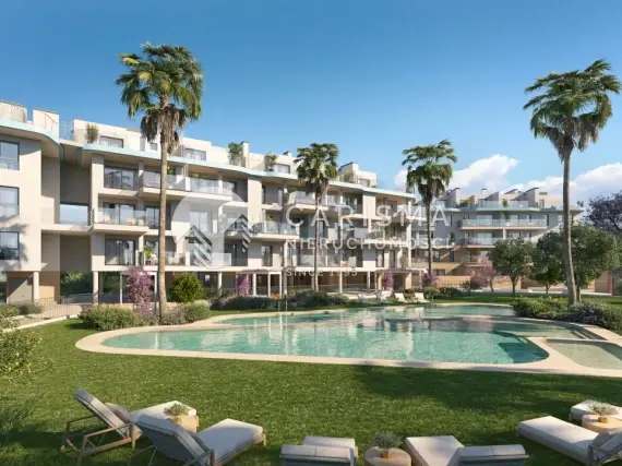 (3) Nowe apartamenty, 300 m od plaży, w Villajoyosa.