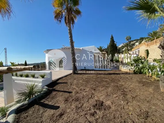 (7) Odnowiona willa w stylu Ibiza, z panoramicznym widokiem na morze, Moraira