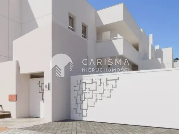 (18) Nowoczesne penthousy w budowie, przy polach golfowych, Mijas