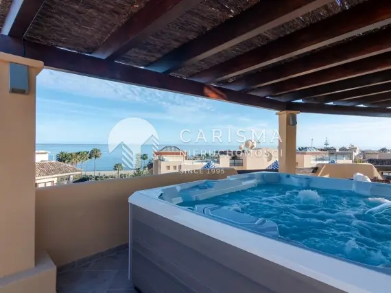 (6) Piękny penthouse z widokiem na morze, 100 m od plaży, Estepona, Costa del Sol