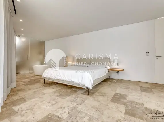 (31) Unikatowa willa w industrialnym stylu, prestiżowa dzielnica, Benissa