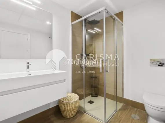 (33) Apartament z dużym tarasem w New Golden Mile