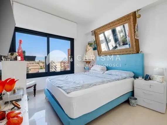 (16) Dom z basenem w Villamartin, Costa Blanca
