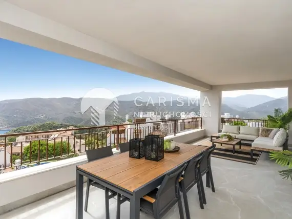 (3) Nowoczesne apartamenty z panoramicznymi widokami na jezioro Istan, Gibraltar i morze
