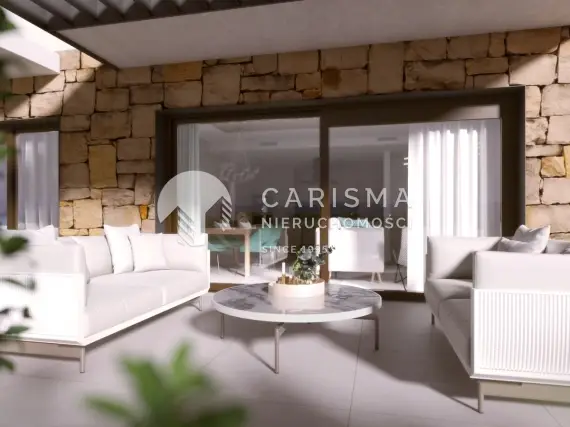 (5) Nowoczesne apartamenty z panoramicznymi widokami na jezioro Istan, Gibraltar i morze