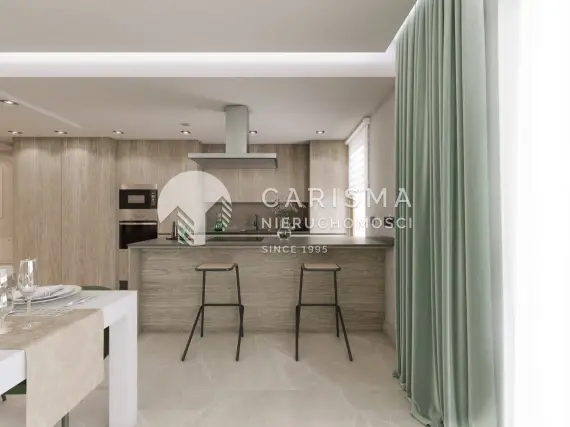 (14) Nowoczesne apartamenty z panoramicznymi widokami na jezioro Istan, Gibraltar i morze
