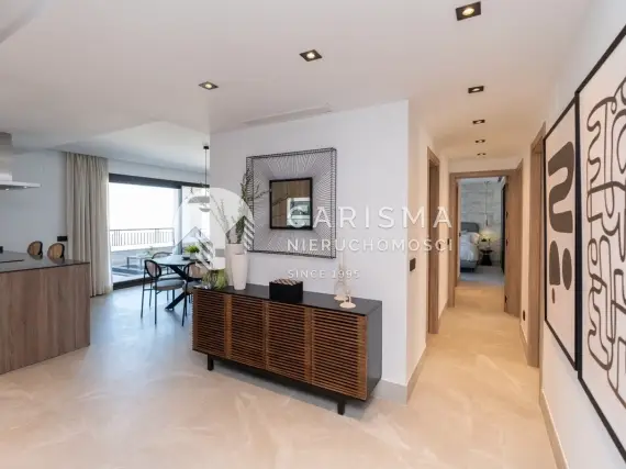 (23) Nowoczesne apartamenty z panoramicznymi widokami na jezioro Istan, Gibraltar i morze