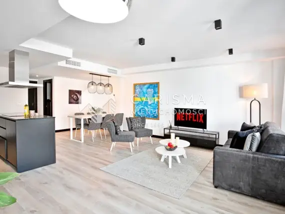(18) Nowe apartamenty z pięknymi widokami na morze i góry, Mijas