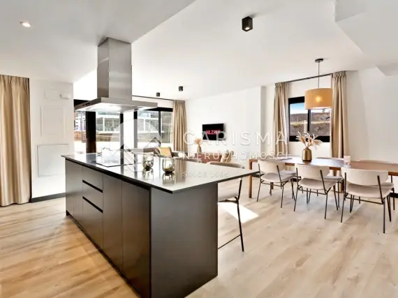 (25) Nowe apartamenty z pięknymi widokami na morze i góry, Mijas