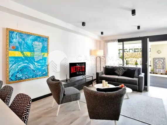 (35) Nowe apartamenty z pięknymi widokami na morze i góry, Mijas