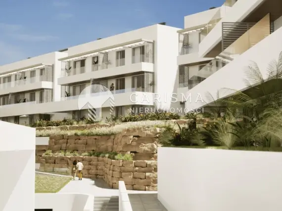 (12) Nowoczesne apartamenty w malowniczej scenerii z pięknymi widokami na góry i morze