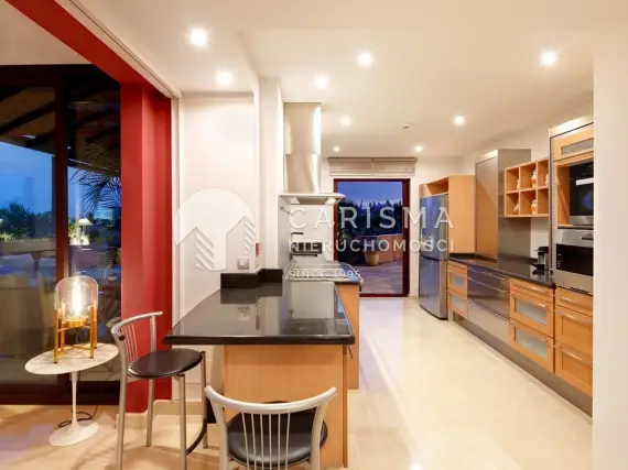 (26) Penthouse w 5-gwiazdkowym hotelu  w pierwszej linii brzegowej