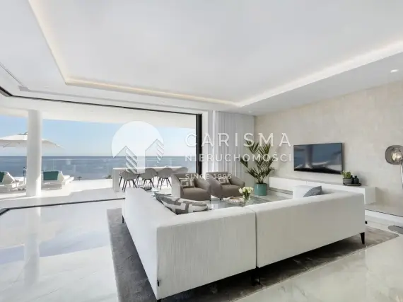 (3) Luksusowy apartament z panoramicznym widokiem na morze tuż przy plaży