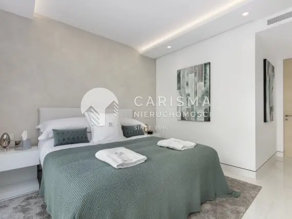 (14) Luksusowy apartament z panoramicznym widokiem na morze tuż przy plaży