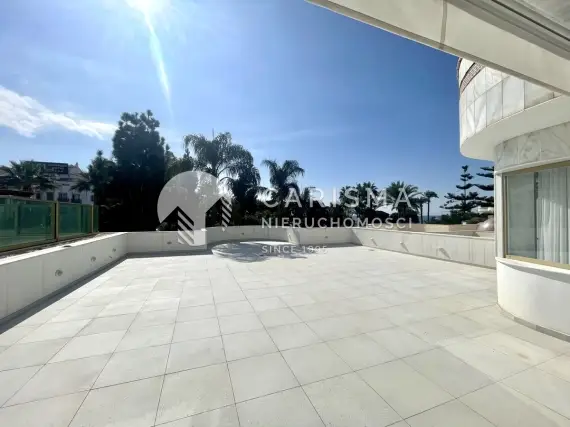 (2) Luksusowy apartament z widokiem na morze w pierwszej linii brzegowej, Puerto Banus