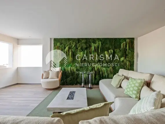 (26) Luksusowy apartament z widokiem na marinę w pierwszej linii brzegowej