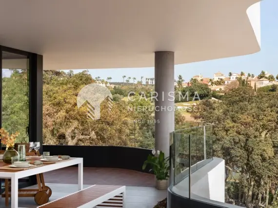 (24) Luksusowy apartament w pierwszej linii pola golfowego, Sotogrande