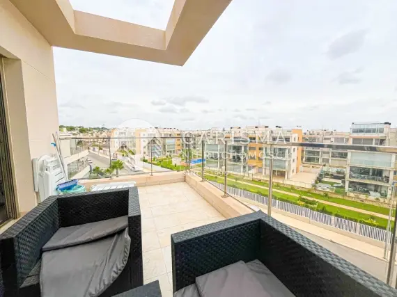 (11) Apartament na najwyższym piętrze z solarium w Villamartin, Orihuela Costa