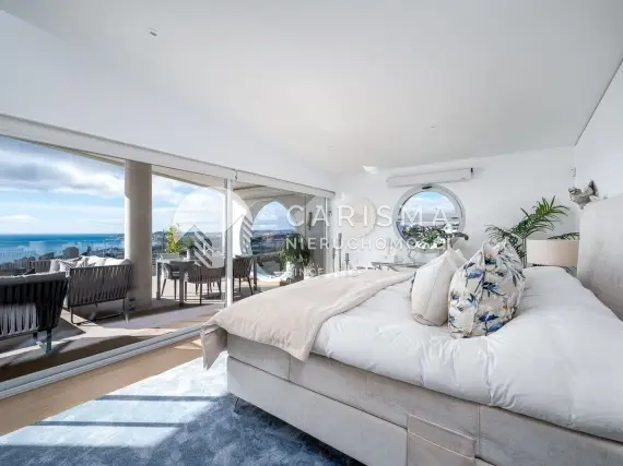 (16) Luksusowy penthouse z przepięknym, panoramicznym widokiem na morze