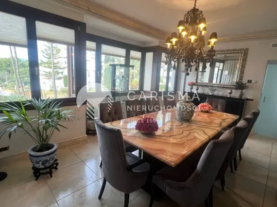 (17) Luksusowy penthouse w otoczeniu natury z widokiem na morze