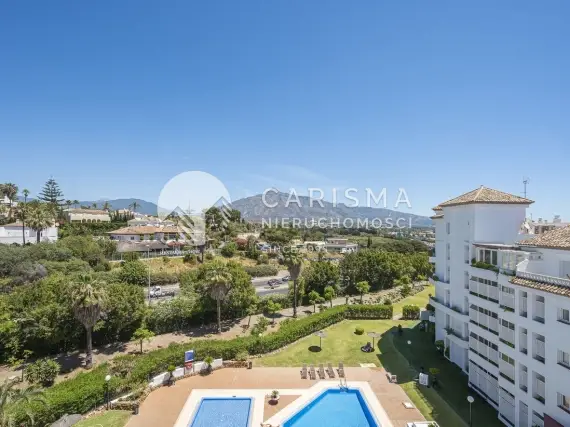 (32) Dwupoziomowy apartament w dogodnej lokalizacji, Puerto Banus
