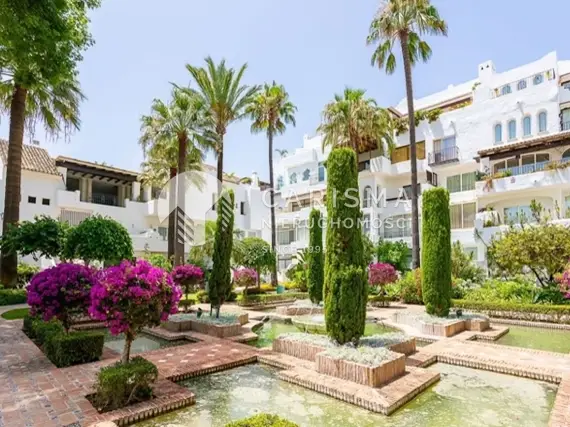 (3) Nowoczesny apartament w stylu andaluzyjskim w idealnej lokalizacji