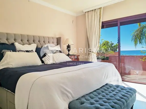 (7) Luksusowy apartament z bezpośrednim dostępem do plaży, Marbella