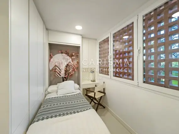 (13) Luksusowy apartament z bezpośrednim dostępem do plaży, Marbella