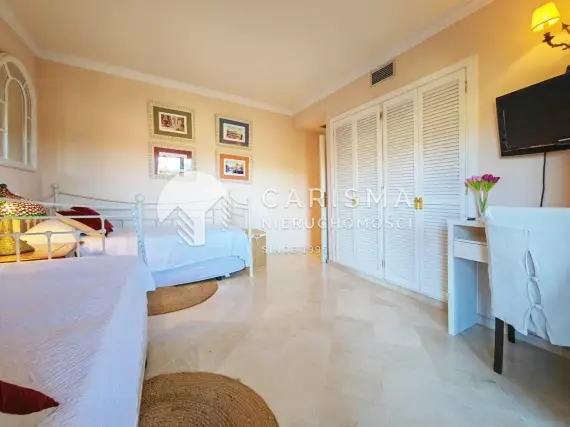 (15) Luksusowy apartament z bezpośrednim dostępem do plaży, Marbella