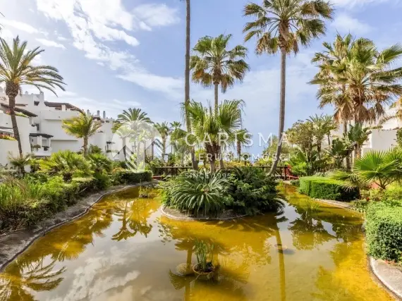 (19) Dwupoziomowy penthouse w kompleksie tuż przy plaży
