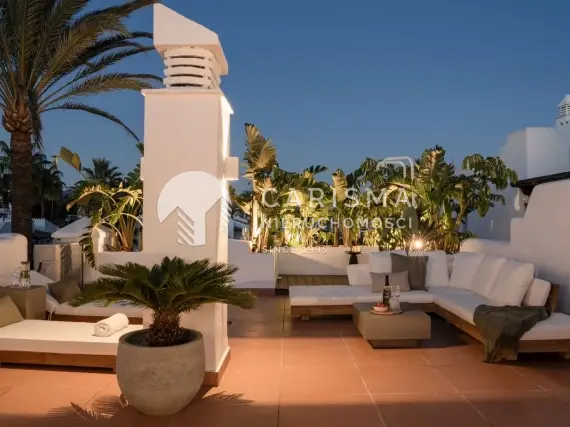 (30) Luksusowy dwupoziomowy penthouse z bezpośrednim dostępem do plaży