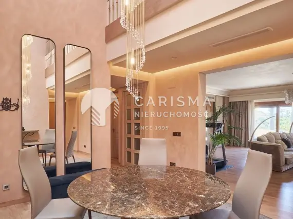 (9) Komfortowy penthouse w otoczeniu natury z panoramicznym widokiem